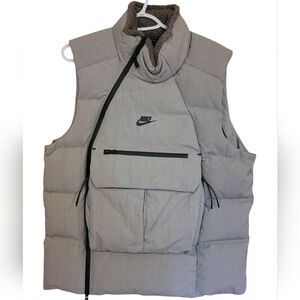 Nike Men's Gray Puffer Vest with Funnel Neck